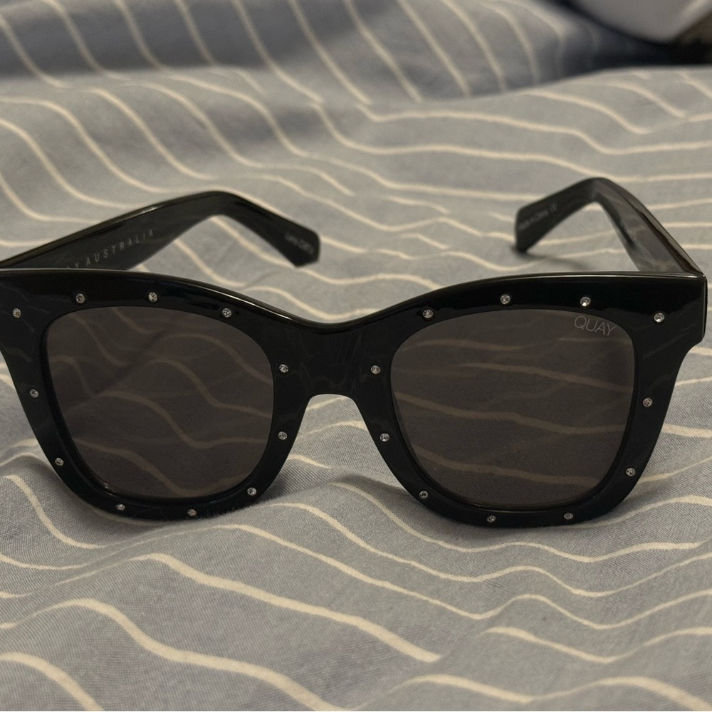Quay black sunglasses large studded frame